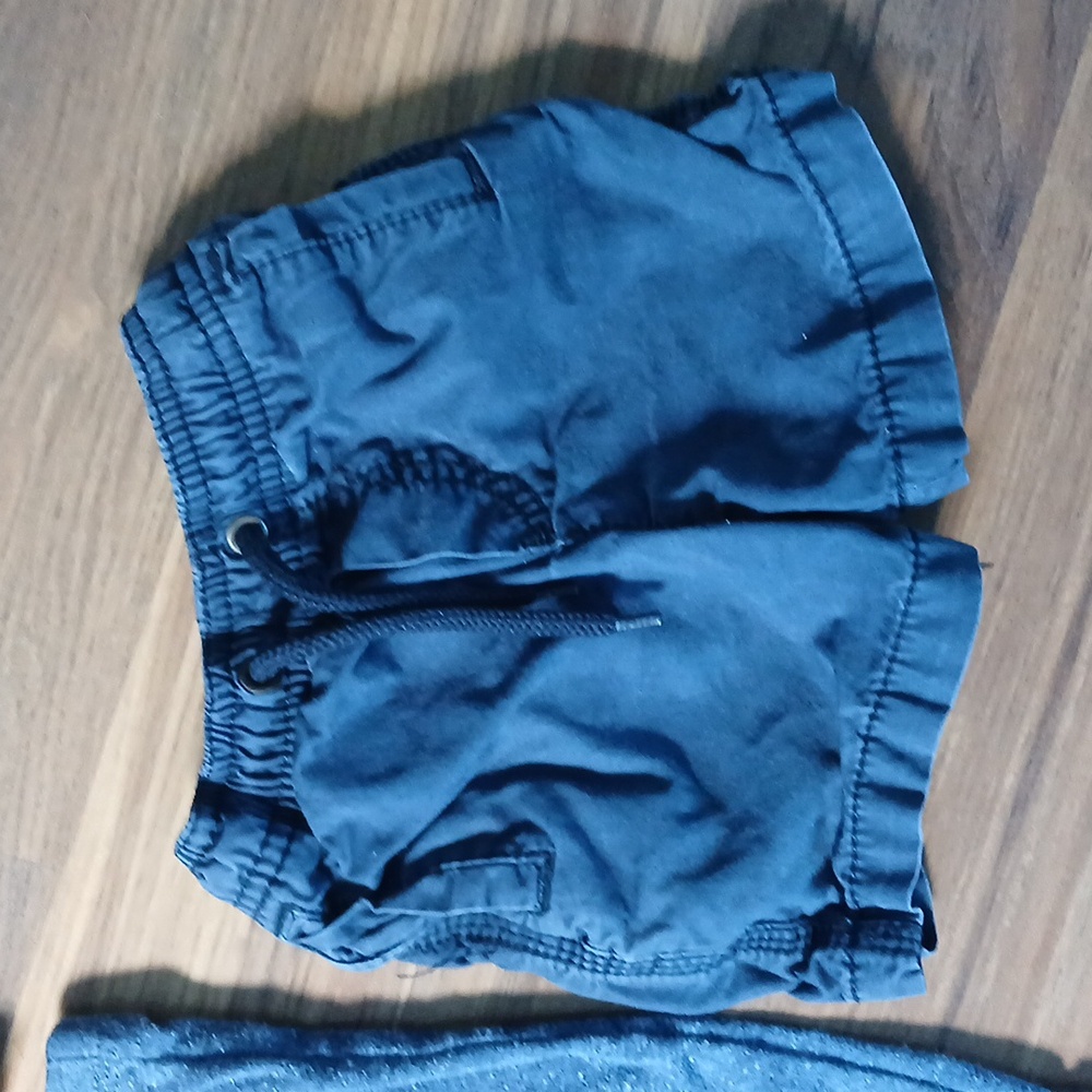Baby bundle, 6 Piece Set of Pants, Shorts, Vest - Picture 4 of 8